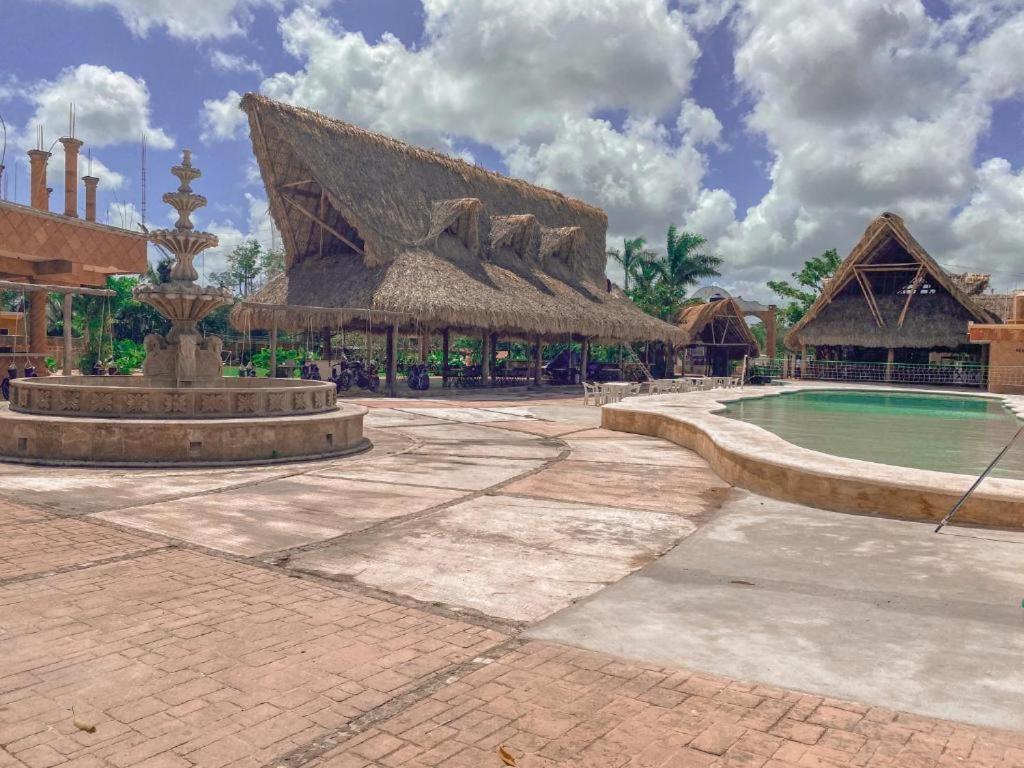 Hacienda Ixtlan Cozumel Hotel Buitenkant foto